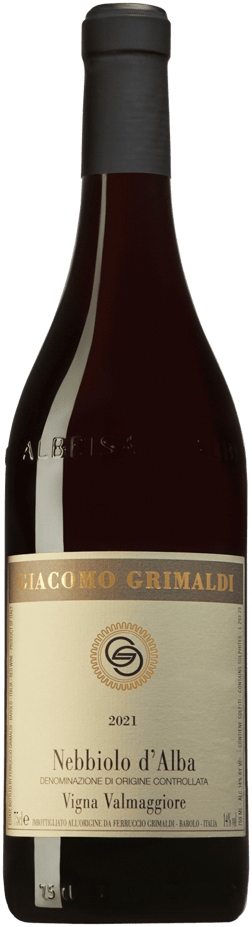 En glasflaska med Giacomo Grimaldi Nebbiolo d'Alba Vigna Valmaggiore 2021, ett rött vin från Piemonte i Italien