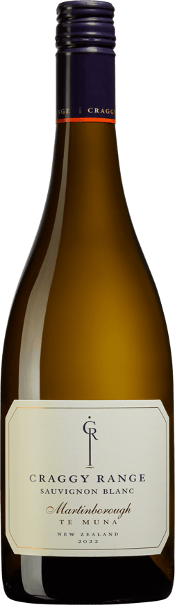 En glasflaska med Craggy Range Te Muna Sauvignon Blanc 2023, ett vitt vin från Wairarapa i Nya Zeeland