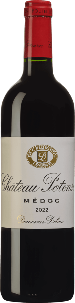 En glasflaska med Château Potensac 2022, ett rött vin från Bordeaux i Frankrike