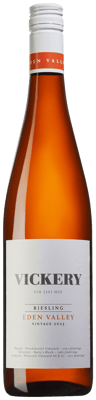 En glasflaska med Vickery Eden Valley Riesling 2022, ett vitt vin från South Australia i Australien