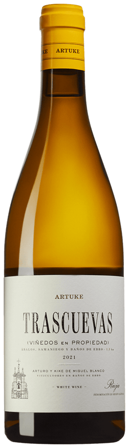 En glasflaska med Artuke Trascuevas 2021, ett vitt vin från Rioja i Spanien