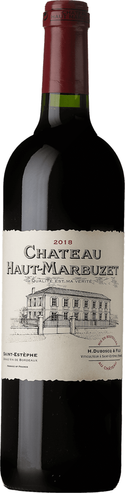 En glasflaska med Château Haut Marbuzet 2018, ett rött vin från Bordeaux i Frankrike