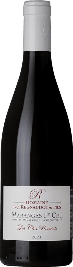 En glasflaska med Jean-Claude Regnaudot & Fils Maranges Les Clos Roussots 2021, ett rött vin från Bourgogne i Frankrike