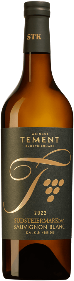 En glasflaska med Weingut Tement Kalk & Kreide 2022, ett vitt vin från Steiermark i Österrike