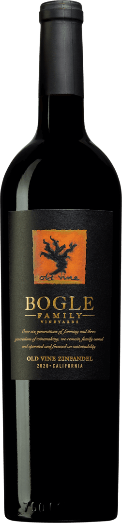 En glasflaska med Bogle Vineyards Old Vine Zinfandel 2021, ett rött vin från Kalifornien i USA