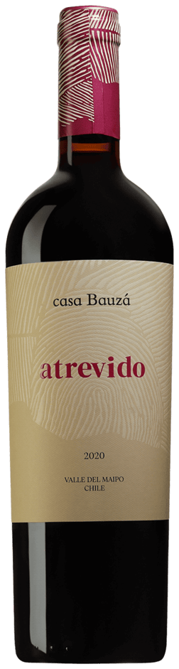 En glasflaska med Casa Bauzá Atrevido 2020, ett rött vin från Valle Central i Chile
