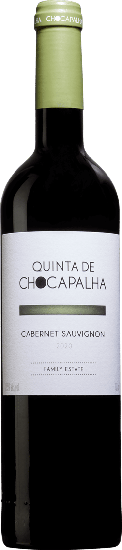 En glasflaska med Quinta de Chocapalha Cabernet Sauvignon 2021, ett rött vin från Lisboa i Portugal