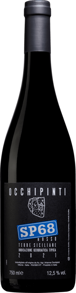 En glasflaska med Arianna Occhipinti SP68 Rosso 2022, ett rött vin från Sicilien i Italien