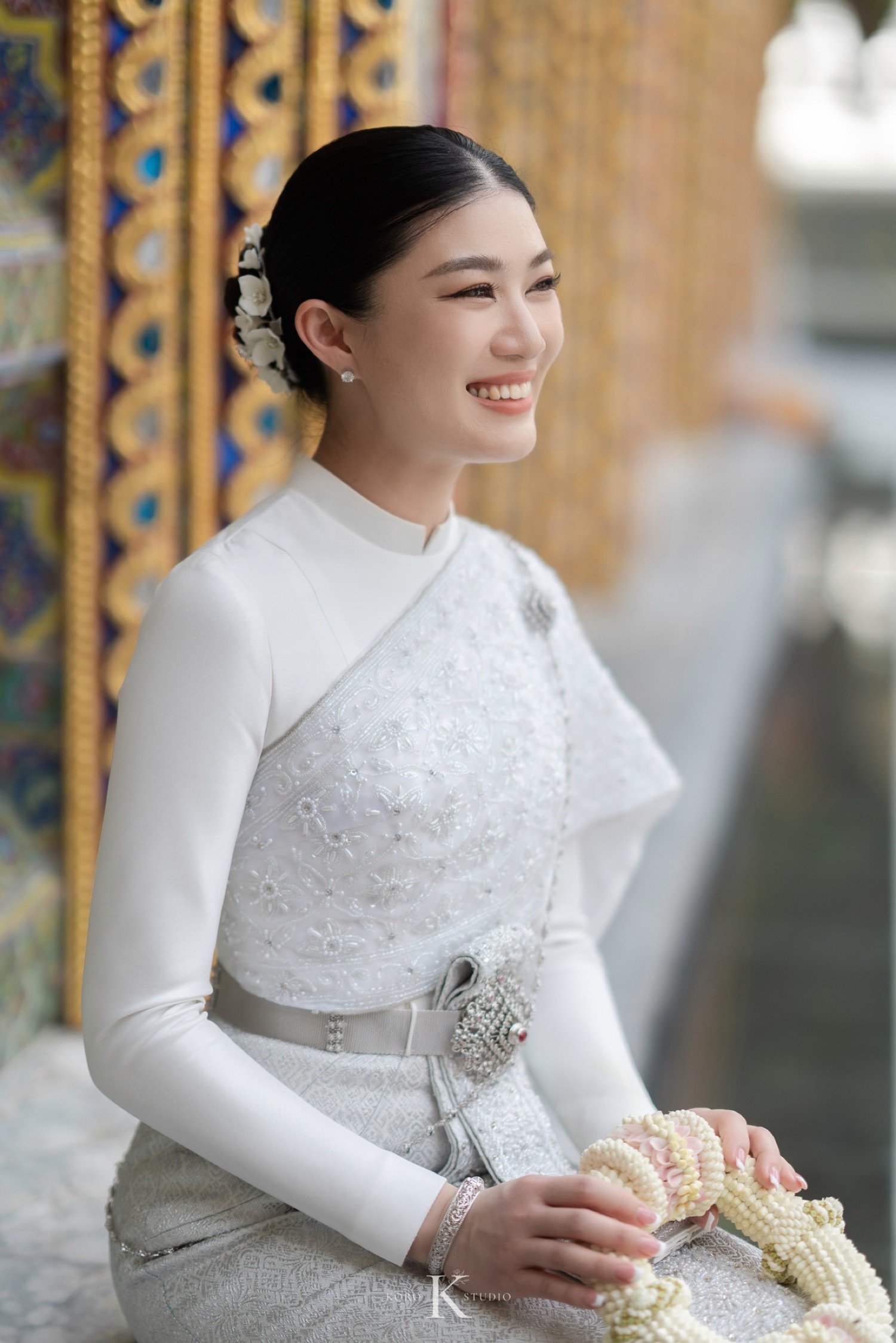 ถ่ายภาพงานแต่งงานที่วัดราชบพิธฯ: ความสง่างามที่เรียบง่ายและเต็มไปด้วยความสุข 73 pear thailand wedding photos wat ratchabophit 103 ถ่ายภาพงานแต่งงานที่วัดราชบพิธฯ: ความสง่างามที่เรียบง่ายและเต็มไปด้วยความสุข