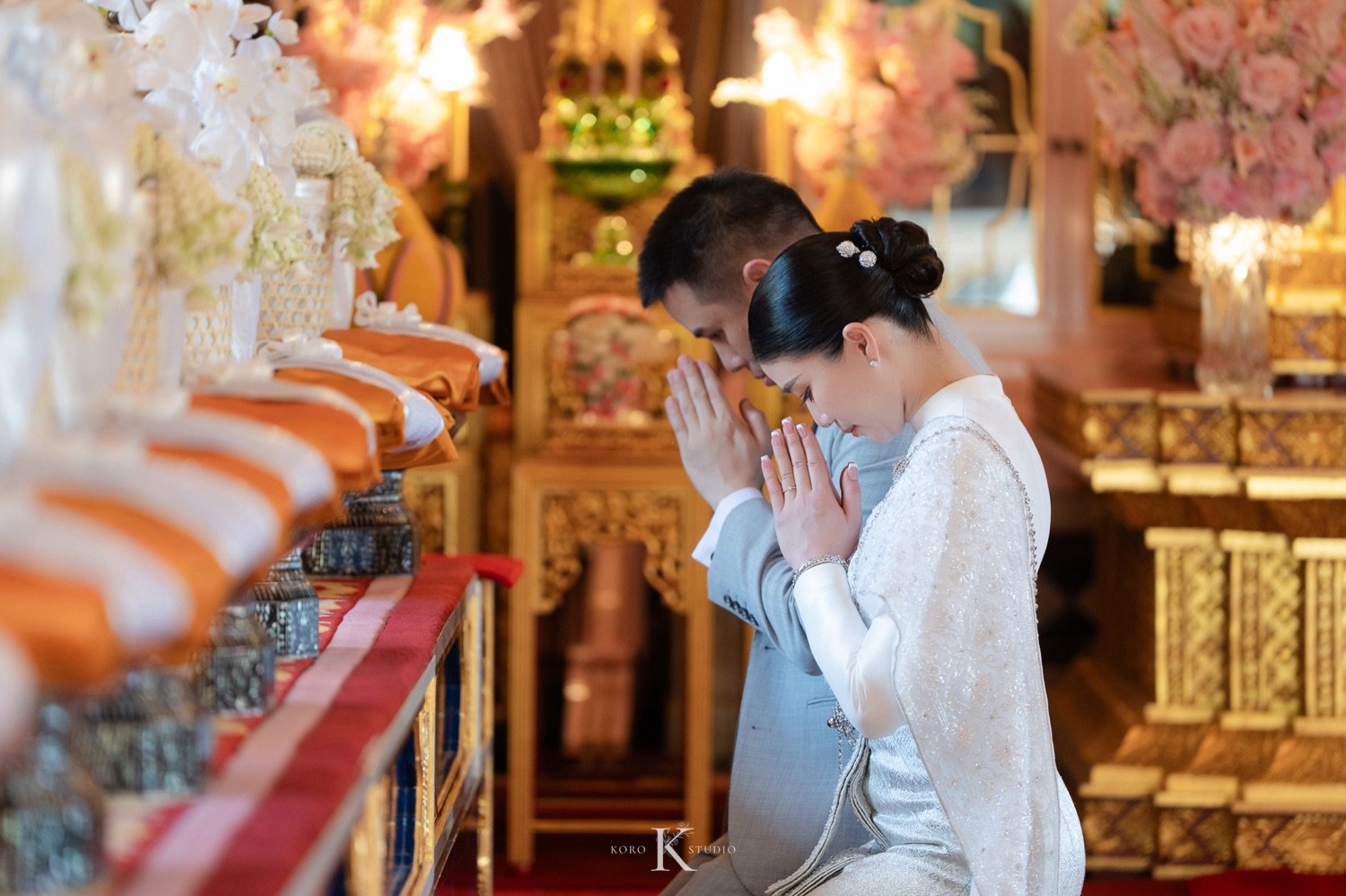 ถ่ายภาพงานแต่งงานที่วัดราชบพิธฯ: ความสง่างามที่เรียบง่ายและเต็มไปด้วยความสุข 93 pear thailand wedding photos wat ratchabophit 133 ถ่ายภาพงานแต่งงานที่วัดราชบพิธฯ: ความสง่างามที่เรียบง่ายและเต็มไปด้วยความสุข