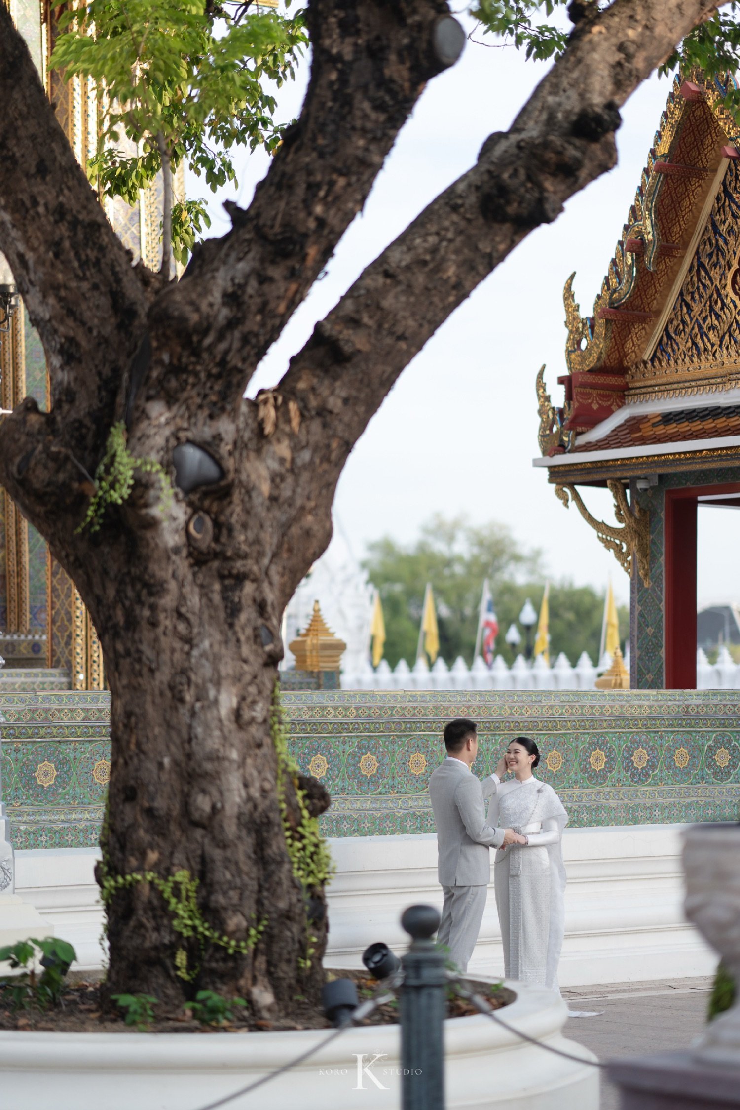 ถ่ายภาพงานแต่งงานที่วัดราชบพิธฯ: ความสง่างามที่เรียบง่ายและเต็มไปด้วยความสุข 11 pear thailand wedding photos wat ratchabophit 20 ถ่ายภาพงานแต่งงานที่วัดราชบพิธฯ: ความสง่างามที่เรียบง่ายและเต็มไปด้วยความสุข