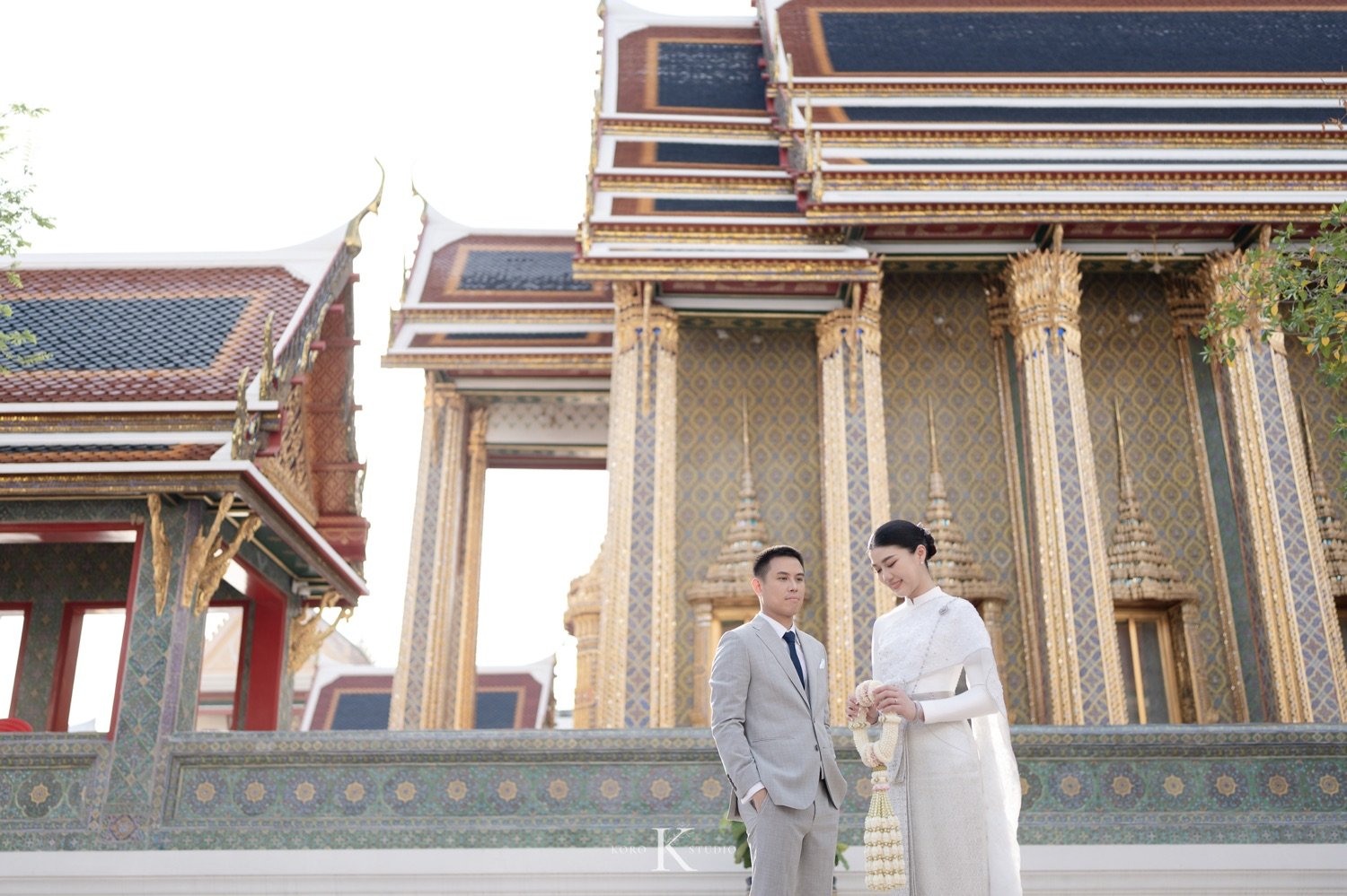 ถ่ายภาพงานแต่งงานที่วัดราชบพิธฯ: ความสง่างามที่เรียบง่ายและเต็มไปด้วยความสุข 51 pear thailand wedding photos wat ratchabophit 73 ถ่ายภาพงานแต่งงานที่วัดราชบพิธฯ: ความสง่างามที่เรียบง่ายและเต็มไปด้วยความสุข