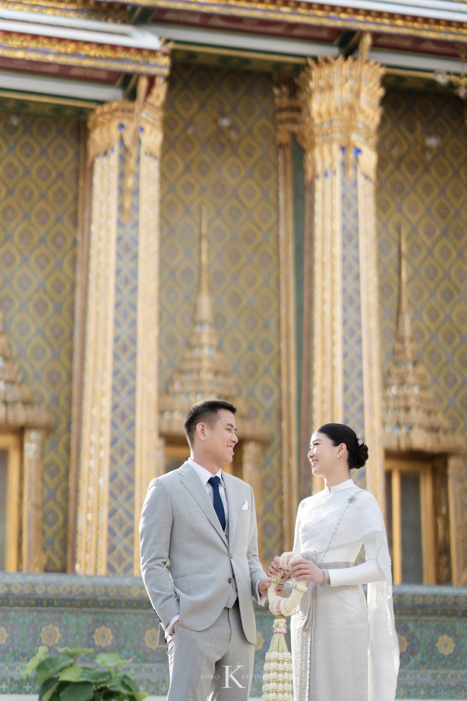 ถ่ายภาพงานแต่งงานที่วัดราชบพิธฯ: ความสง่างามที่เรียบง่ายและเต็มไปด้วยความสุข 53 pear thailand wedding photos wat ratchabophit 75 ถ่ายภาพงานแต่งงานที่วัดราชบพิธฯ: ความสง่างามที่เรียบง่ายและเต็มไปด้วยความสุข