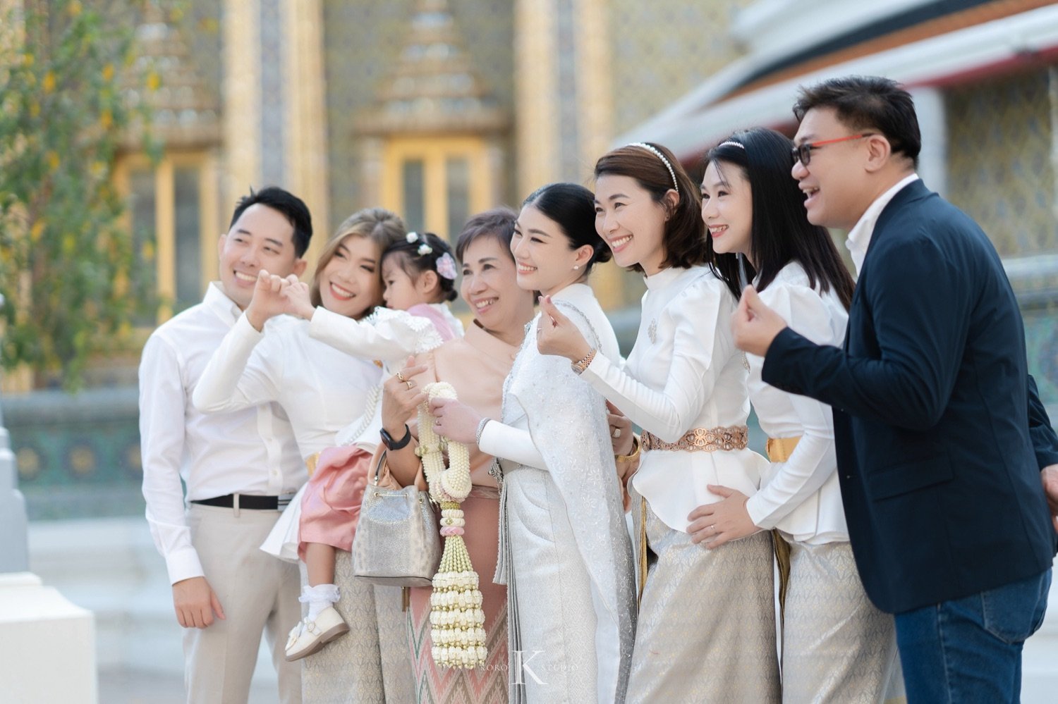 ถ่ายภาพงานแต่งงานที่วัดราชบพิธฯ: ความสง่างามที่เรียบง่ายและเต็มไปด้วยความสุข 55 pear thailand wedding photos wat ratchabophit 77 ถ่ายภาพงานแต่งงานที่วัดราชบพิธฯ: ความสง่างามที่เรียบง่ายและเต็มไปด้วยความสุข