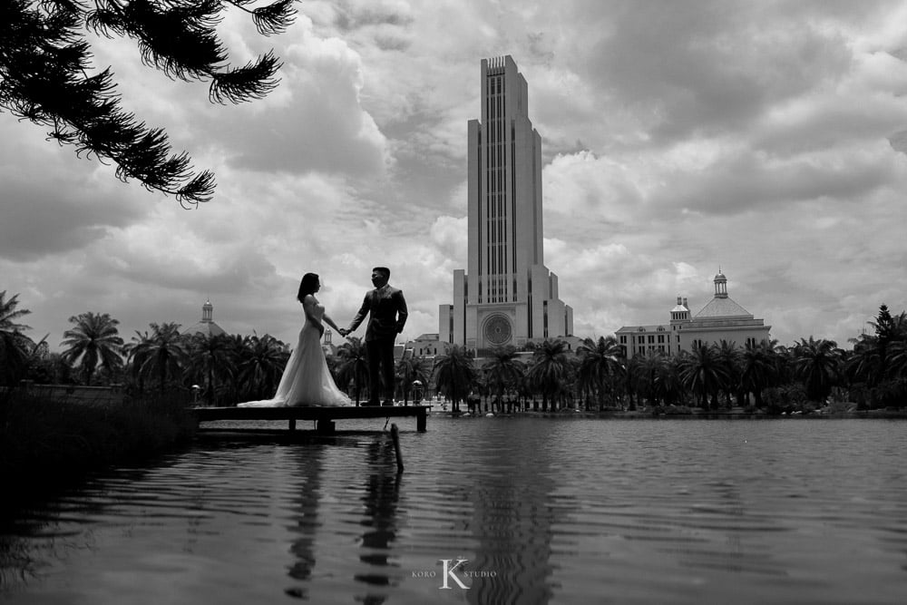 Bangkok Pre-Wedding Photography: Saya & Kota's Iconic Day at Wat Arun & Assumption University 125 pre wedding saya assumption university 2025 125 Bangkok Pre-Wedding Photography: Saya & Kota's Iconic Day at Wat Arun & Assumption University