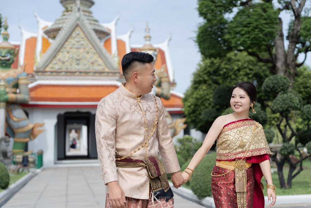Bangkok Pre-Wedding Photography: Saya & Kota's Iconic Day at Wat Arun & Assumption University 48 pre wedding saya assumption university 2025 48 Bangkok Pre-Wedding Photography: Saya & Kota's Iconic Day at Wat Arun & Assumption University