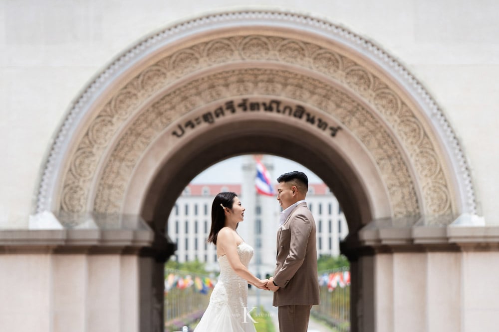 Bangkok Pre-Wedding Photography: Saya & Kota's Iconic Day at Wat Arun & Assumption University 96 pre wedding saya assumption university 2025 96 Bangkok Pre-Wedding Photography: Saya & Kota's Iconic Day at Wat Arun & Assumption University