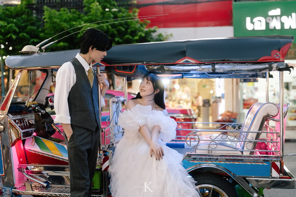 Bangkok Street Pre-Wedding: Kana & Taka’s from Japan 106 bangkok street pre wedding photography kana taka yaowarat 106 Bangkok Street Pre-Wedding: Kana & Taka’s from Japan