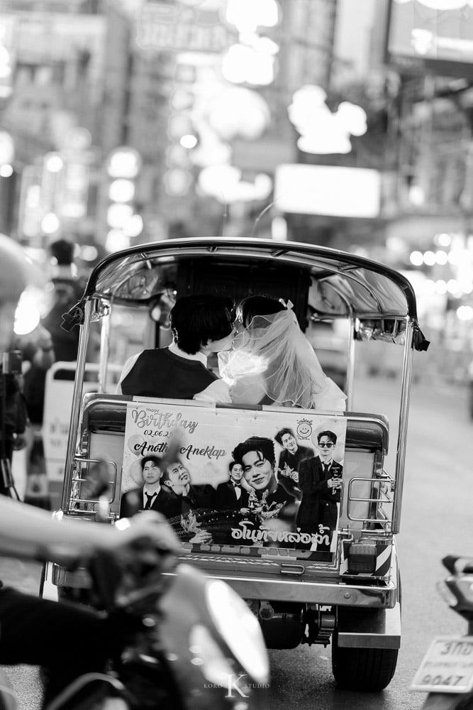 Bangkok Street Pre-Wedding: Kana & Taka’s from Japan 111 bangkok street pre wedding photography kana taka yaowarat 111 Bangkok Street Pre-Wedding: Kana & Taka’s from Japan