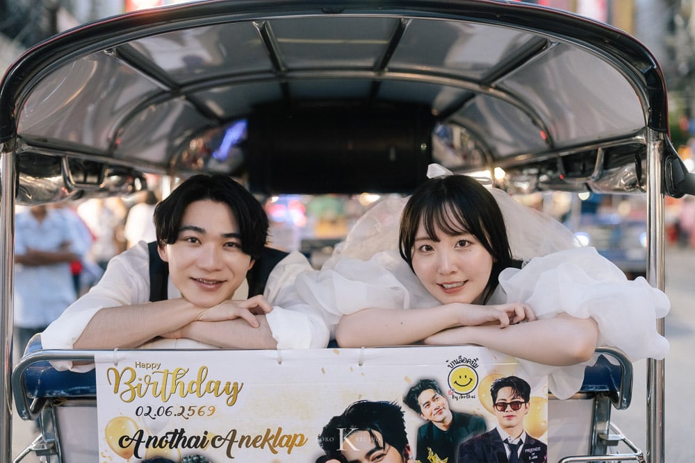 Bangkok Street Pre-Wedding: Kana & Taka’s from Japan 114 bangkok street pre wedding photography kana taka yaowarat 114 Bangkok Street Pre-Wedding: Kana & Taka’s from Japan