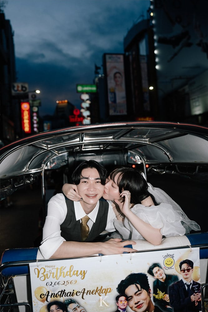 Bangkok Street Pre-Wedding: Kana & Taka’s from Japan 116 bangkok street pre wedding photography kana taka yaowarat 116 Bangkok Street Pre-Wedding: Kana & Taka’s from Japan