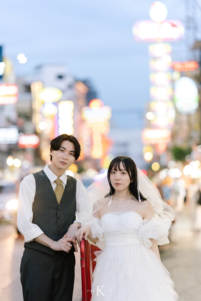 Bangkok Street Pre-Wedding: Kana & Taka’s from Japan 119 bangkok street pre wedding photography kana taka yaowarat 119 Bangkok Street Pre-Wedding: Kana & Taka’s from Japan