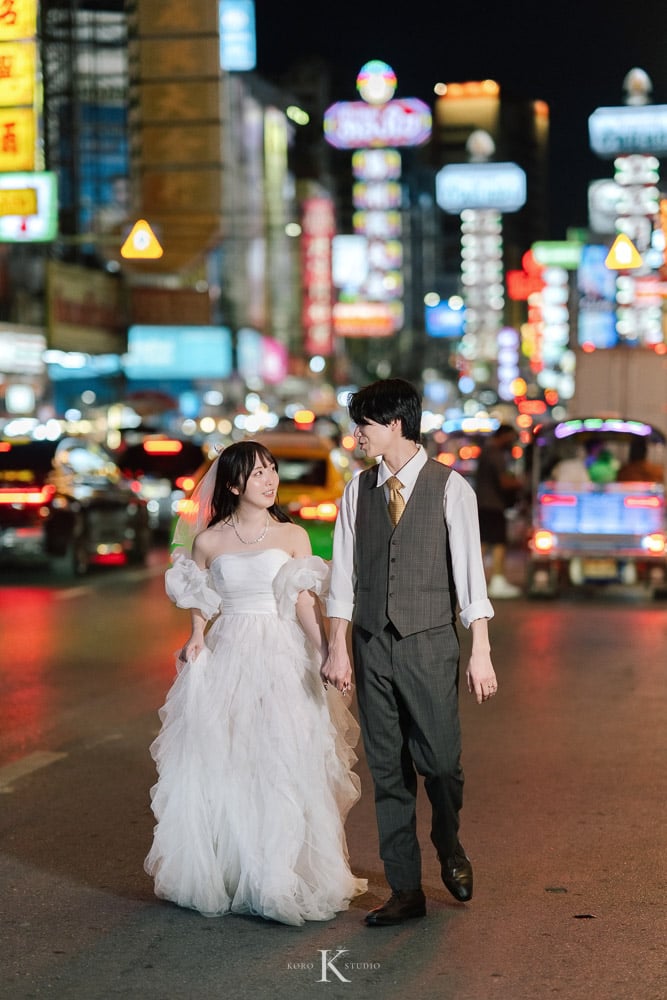 Bangkok Street Pre-Wedding: Kana & Taka’s from Japan 133 bangkok street pre wedding photography kana taka yaowarat 133 Bangkok Street Pre-Wedding: Kana & Taka’s from Japan
