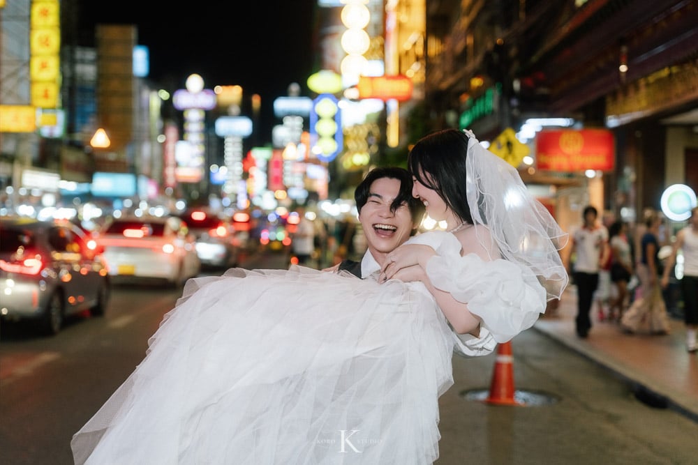Bangkok Street Pre-Wedding: Kana & Taka’s from Japan 138 bangkok street pre wedding photography kana taka yaowarat 138 Bangkok Street Pre-Wedding: Kana & Taka’s from Japan