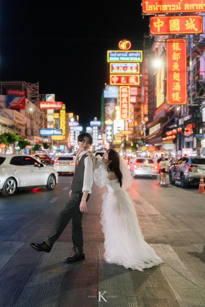 Bangkok Street Pre-Wedding: Kana & Taka’s from Japan 150 bangkok street pre wedding photography kana taka yaowarat 151 Bangkok Street Pre-Wedding: Kana & Taka’s from Japan