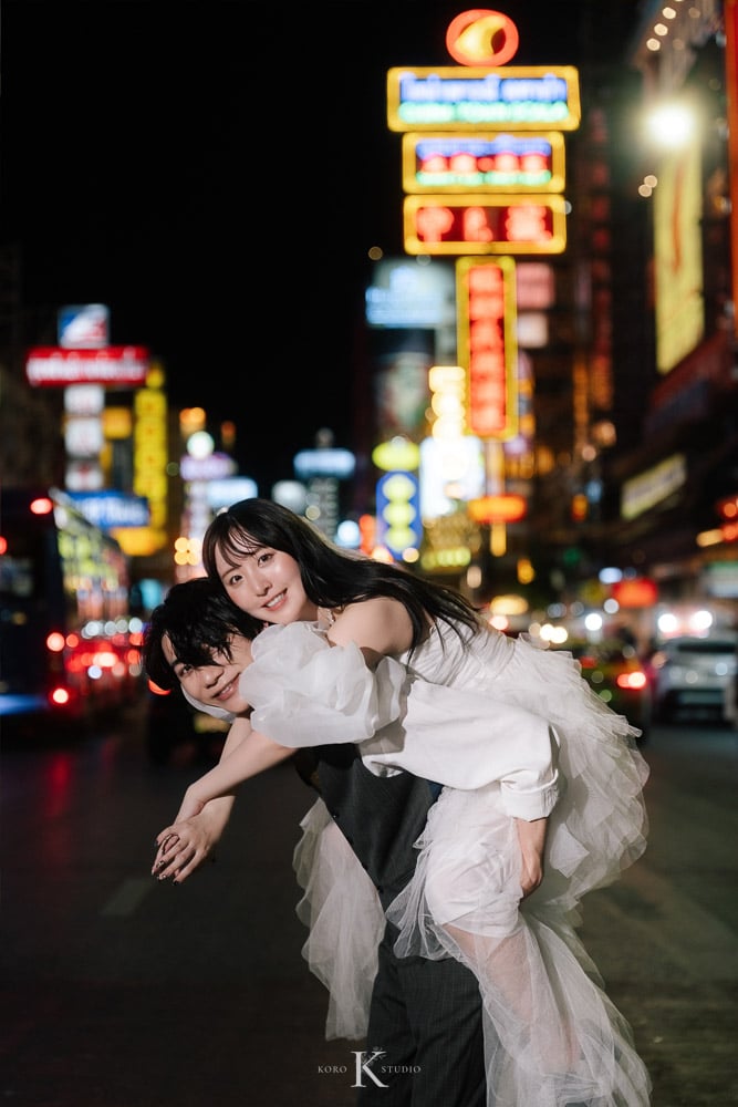 Bangkok Street Pre-Wedding: Kana & Taka’s from Japan 151 bangkok street pre wedding photography kana taka yaowarat 152 Bangkok Street Pre-Wedding: Kana & Taka’s from Japan