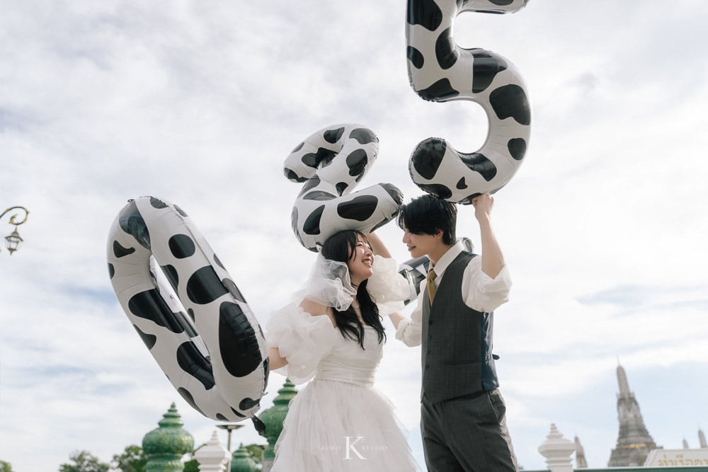 Bangkok Street Pre-Wedding: Kana & Taka’s from Japan 32 bangkok street pre wedding photography kana taka yaowarat 32 Bangkok Street Pre-Wedding: Kana & Taka’s from Japan