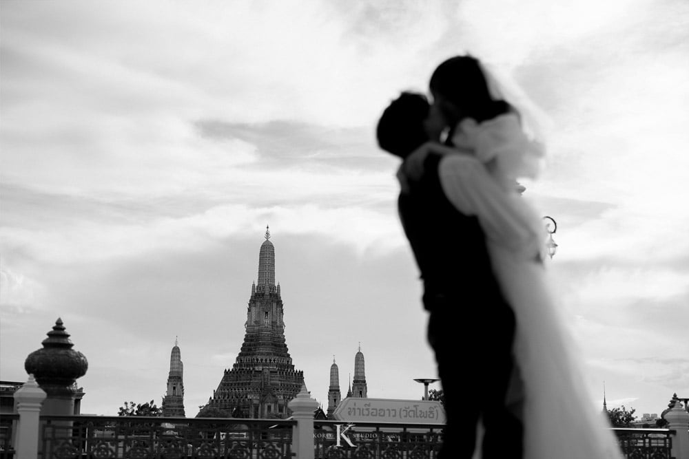 Bangkok Street Pre-Wedding: Kana & Taka’s from Japan 48 bangkok street pre wedding photography kana taka yaowarat 48 Bangkok Street Pre-Wedding: Kana & Taka’s from Japan