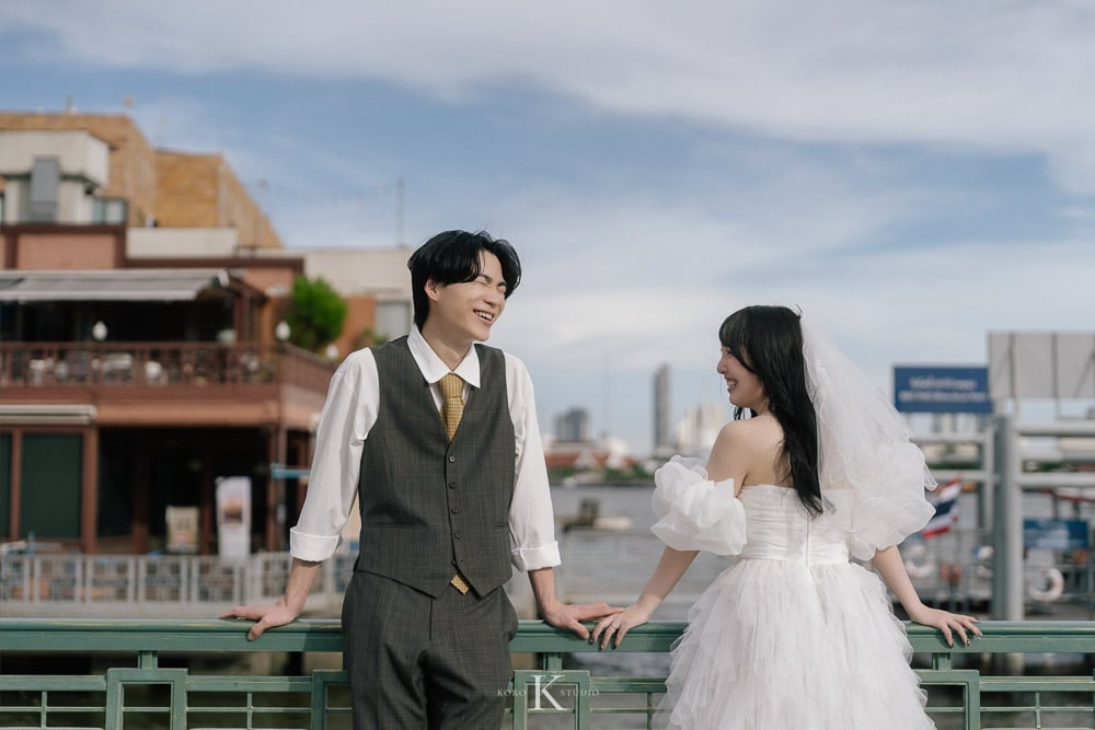 Bangkok Street Pre-Wedding: Kana & Taka’s from Japan 50 bangkok street pre wedding photography kana taka yaowarat 50 Bangkok Street Pre-Wedding: Kana & Taka’s from Japan