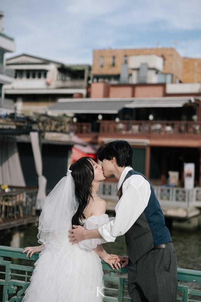Bangkok Street Pre-Wedding: Kana & Taka’s from Japan 51 bangkok street pre wedding photography kana taka yaowarat 51 Bangkok Street Pre-Wedding: Kana & Taka’s from Japan