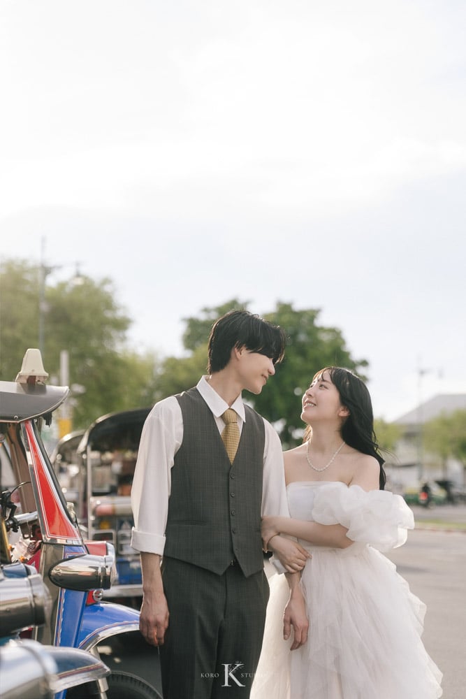 Bangkok Street Pre-Wedding: Kana & Taka’s from Japan 74 bangkok street pre wedding photography kana taka yaowarat 74 Bangkok Street Pre-Wedding: Kana & Taka’s from Japan