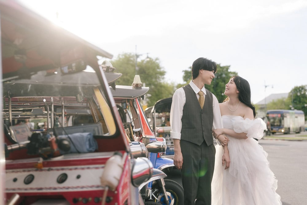 Bangkok Street Pre-Wedding: Kana & Taka’s from Japan 75 bangkok street pre wedding photography kana taka yaowarat 75 Bangkok Street Pre-Wedding: Kana & Taka’s from Japan