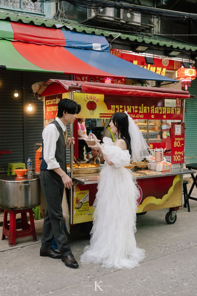 Bangkok Street Pre-Wedding: Kana & Taka’s from Japan 88 bangkok street pre wedding photography kana taka yaowarat 88 Bangkok Street Pre-Wedding: Kana & Taka’s from Japan