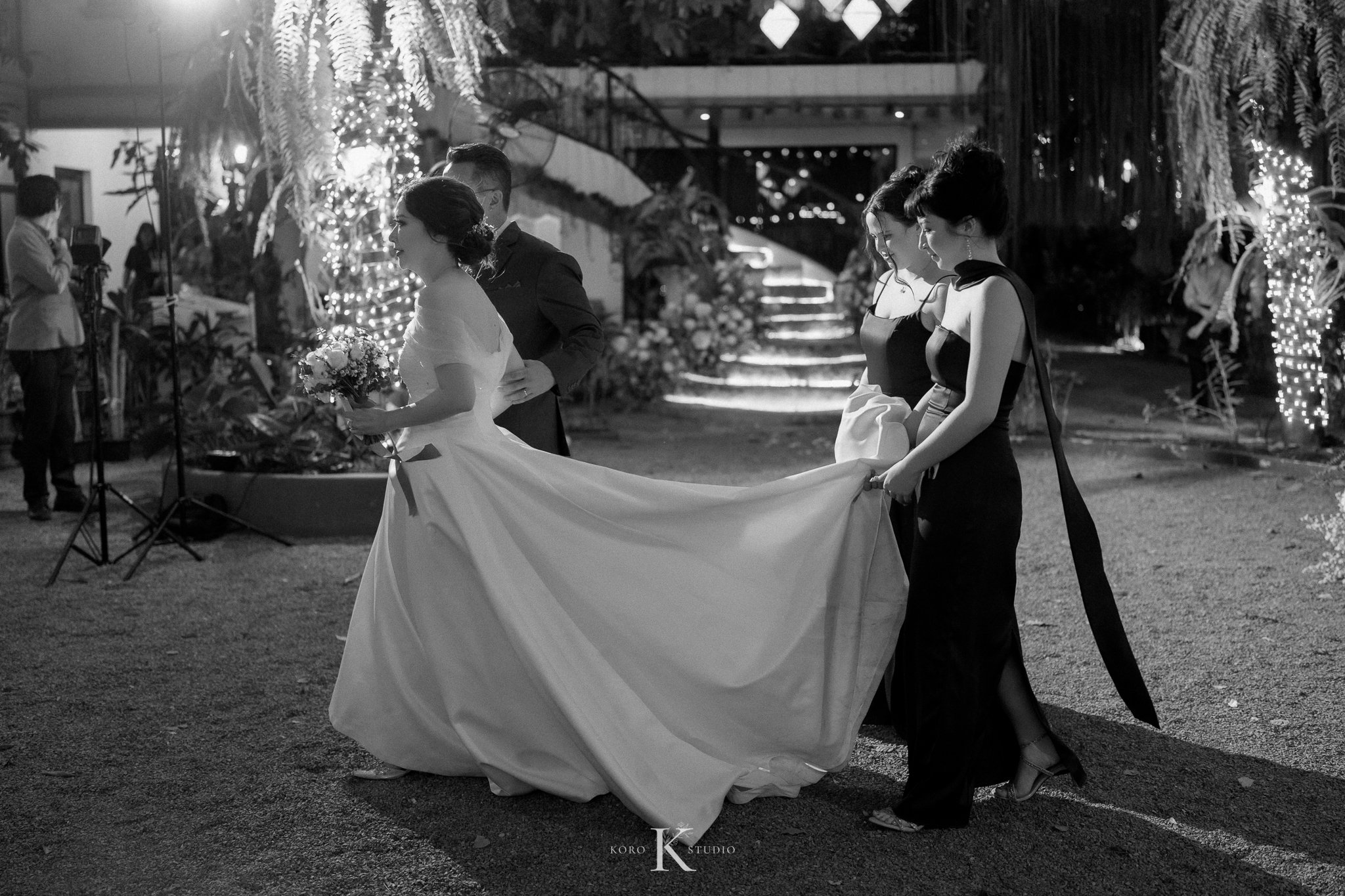 Romantic The Gardens of Dinsor Palace Wedding | Kaye & Todd 148 facebook 148 Romantic The Gardens of Dinsor Palace Wedding | Kaye & Todd
