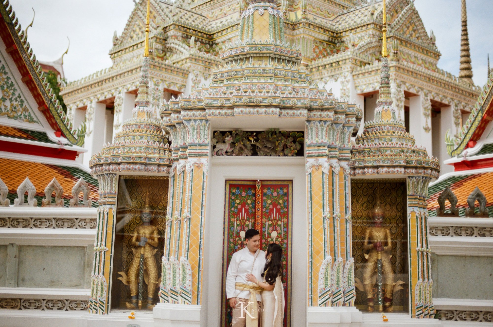 Bangkok Film Wedding Photographer | Alison & Karl’s Story 10 alison karl bangkok destination wedding video wat pho 10 Bangkok Film Wedding Photographer | Alison & Karl’s Story