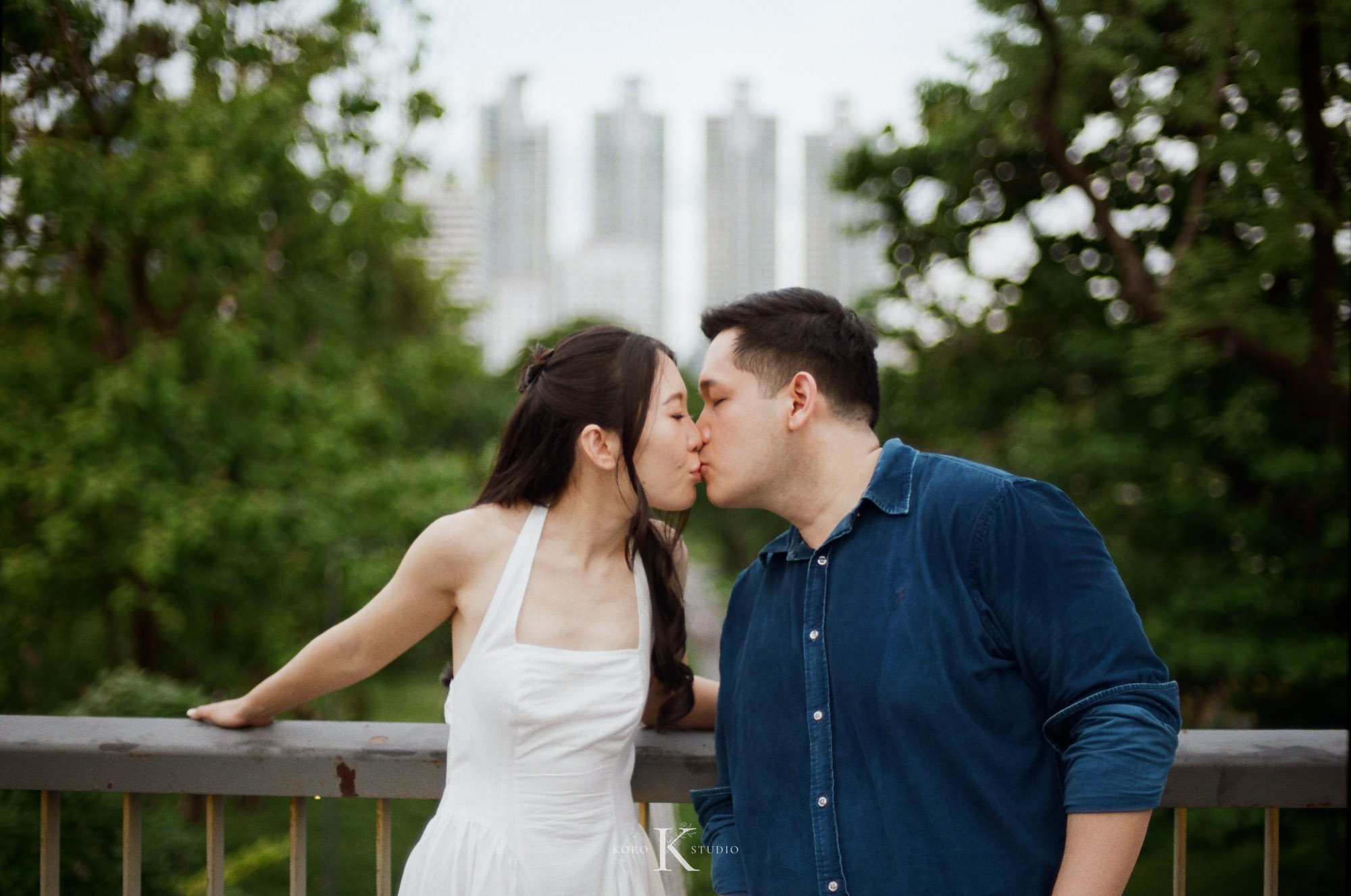 Bangkok Film Wedding Photographer | Alison & Karl’s Story 20 alison karl bangkok destination wedding video wat pho 20 Bangkok Film Wedding Photographer | Alison & Karl’s Story