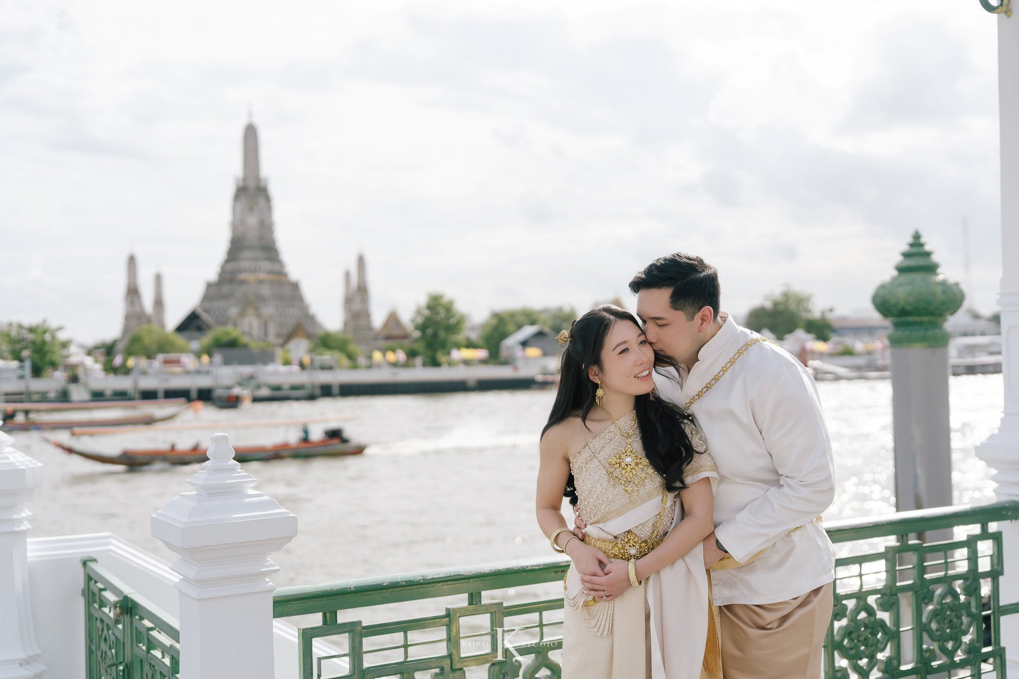 Bangkok Pre Wedding: Alison & Karl at Wat Pho & Benjakitti Park 106 benjakitti park pre wedding alison karl bangkok 106 Bangkok Pre Wedding: Alison & Karl at Wat Pho & Benjakitti Park
