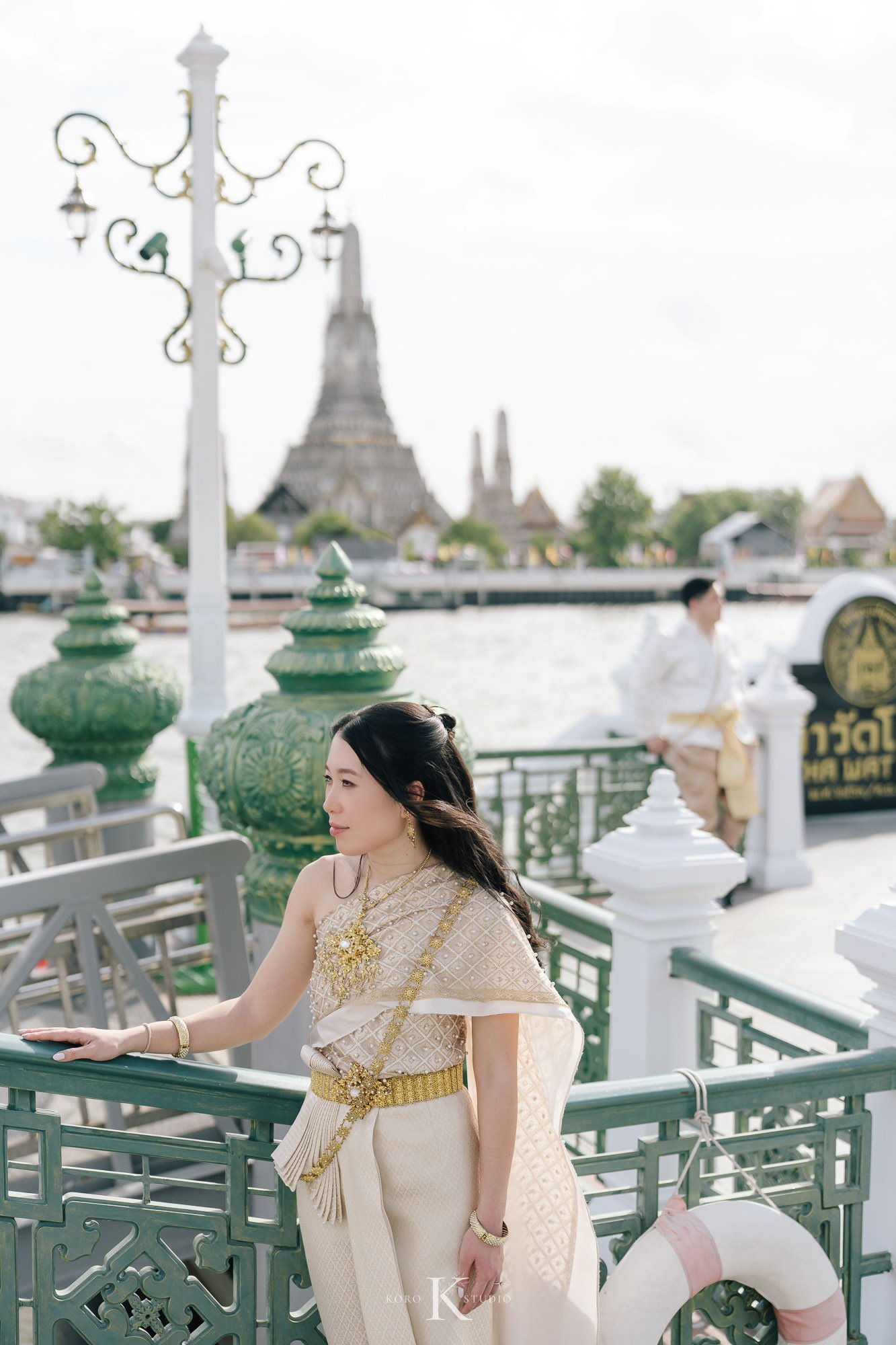 Bangkok Pre Wedding: Alison & Karl at Wat Pho & Benjakitti Park 114 benjakitti park pre wedding alison karl bangkok 114 Bangkok Pre Wedding: Alison & Karl at Wat Pho & Benjakitti Park