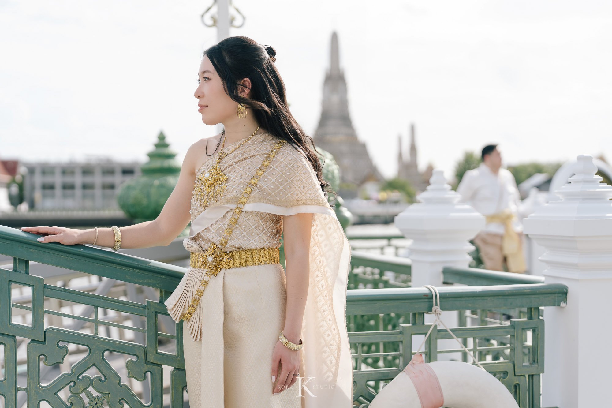 Bangkok Pre Wedding: Alison & Karl at Wat Pho & Benjakitti Park 116 benjakitti park pre wedding alison karl bangkok 116 Bangkok Pre Wedding: Alison & Karl at Wat Pho & Benjakitti Park