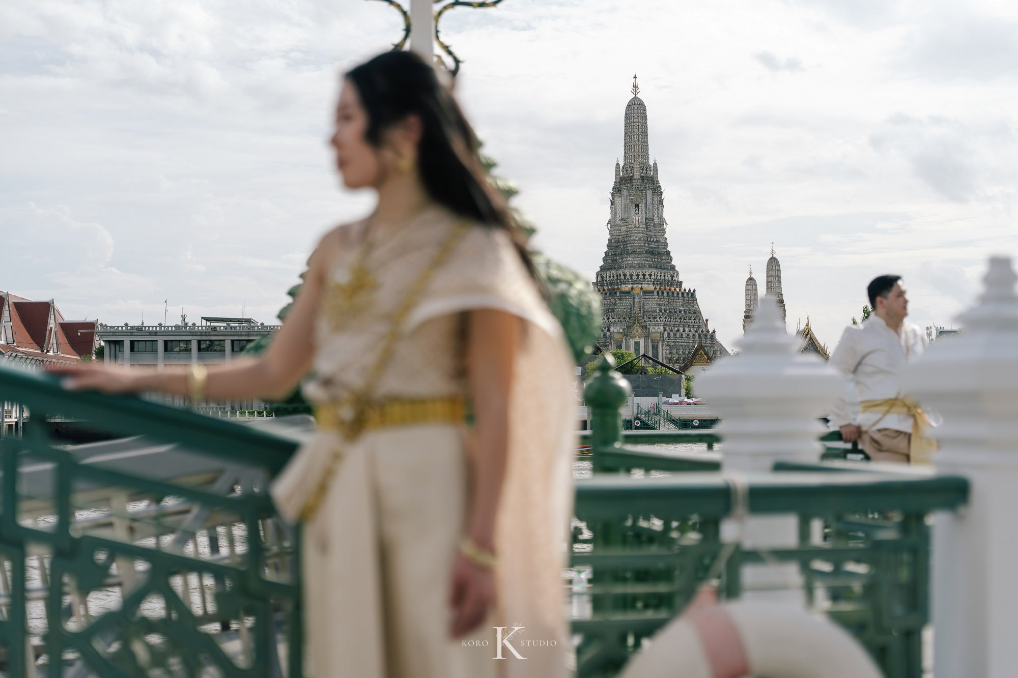 Bangkok Pre Wedding: Alison & Karl at Wat Pho & Benjakitti Park 117 benjakitti park pre wedding alison karl bangkok 117 Bangkok Pre Wedding: Alison & Karl at Wat Pho & Benjakitti Park