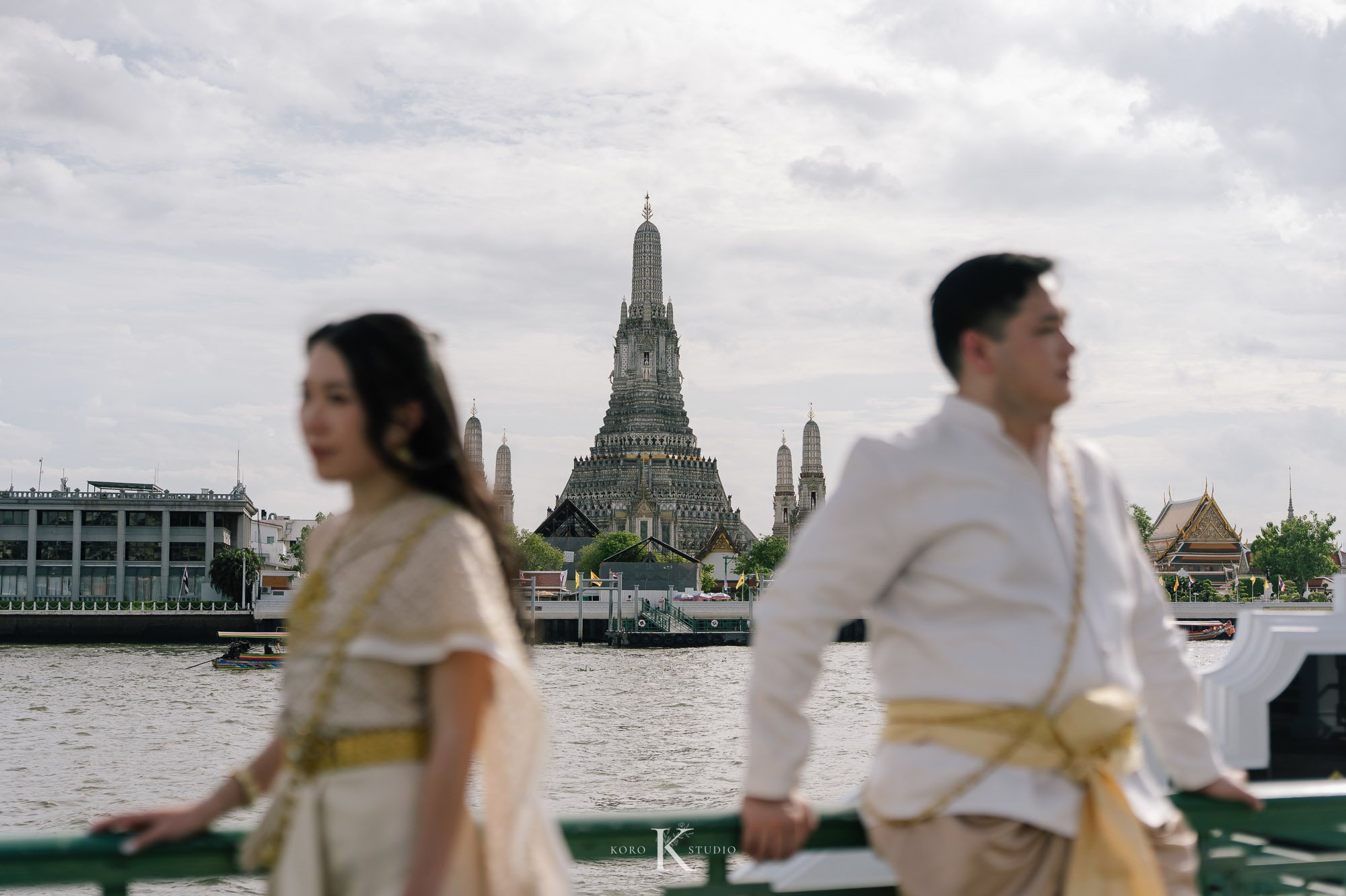 Bangkok Pre Wedding: Alison & Karl at Wat Pho & Benjakitti Park 119 benjakitti park pre wedding alison karl bangkok 119 Bangkok Pre Wedding: Alison & Karl at Wat Pho & Benjakitti Park