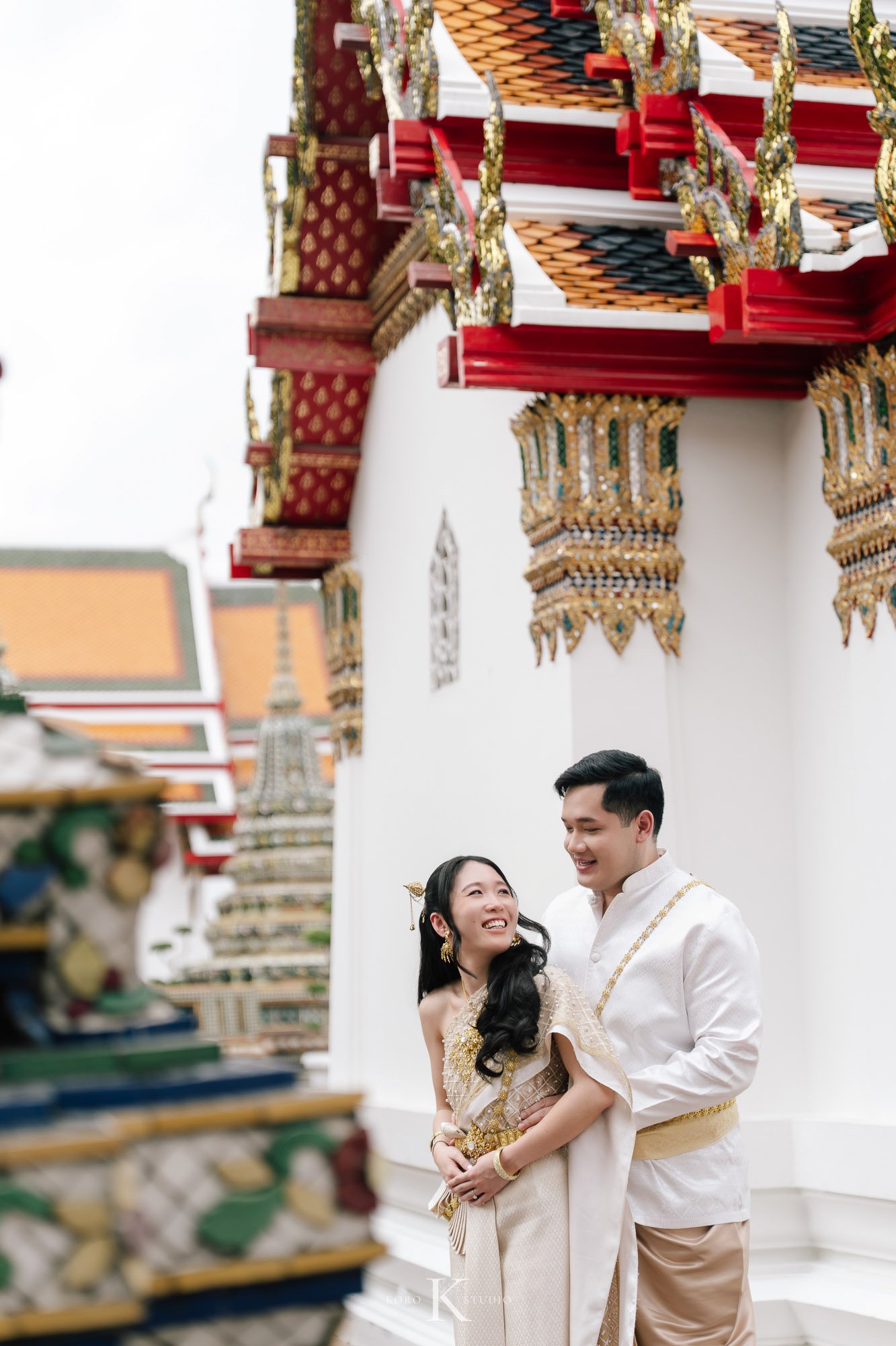 Bangkok Pre Wedding: Alison & Karl at Wat Pho & Benjakitti Park 12 benjakitti park pre wedding alison karl bangkok 12 Bangkok Pre Wedding: Alison & Karl at Wat Pho & Benjakitti Park