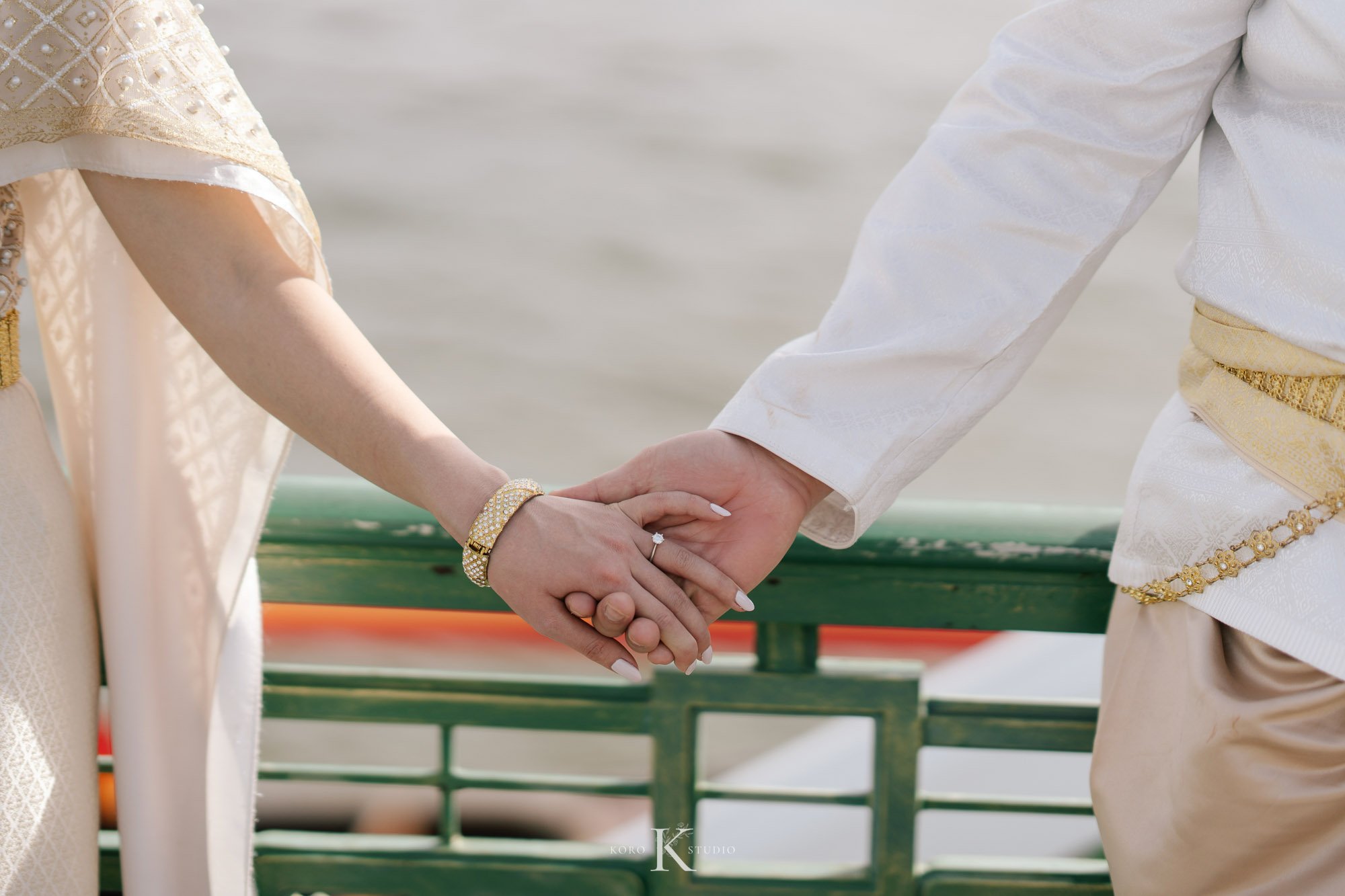 Bangkok Pre Wedding: Alison & Karl at Wat Pho & Benjakitti Park 121 benjakitti park pre wedding alison karl bangkok 121 Bangkok Pre Wedding: Alison & Karl at Wat Pho & Benjakitti Park