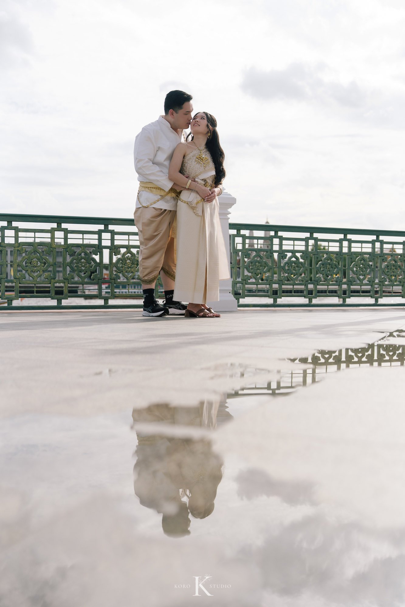 Bangkok Pre Wedding: Alison & Karl at Wat Pho & Benjakitti Park 123 benjakitti park pre wedding alison karl bangkok 123 Bangkok Pre Wedding: Alison & Karl at Wat Pho & Benjakitti Park