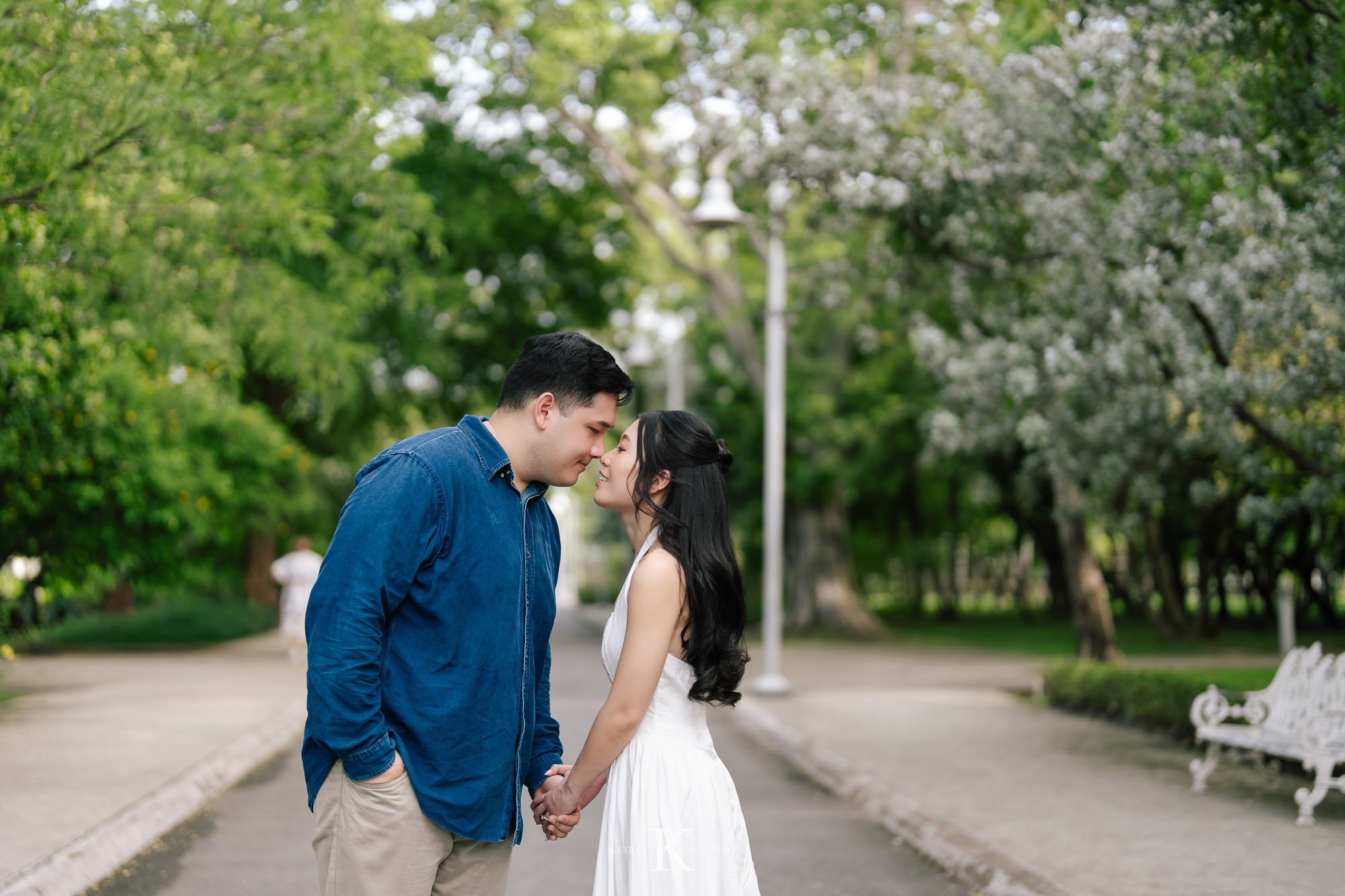 Bangkok Pre Wedding: Alison & Karl at Wat Pho & Benjakitti Park 134 benjakitti park pre wedding alison karl bangkok 134 Bangkok Pre Wedding: Alison & Karl at Wat Pho & Benjakitti Park