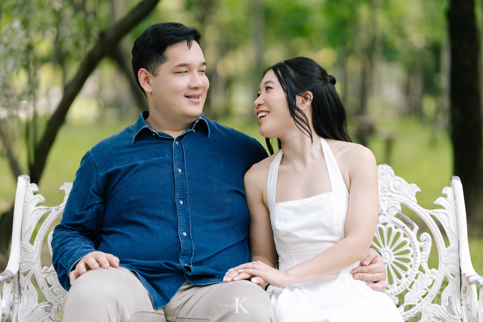 Bangkok Pre Wedding: Alison & Karl at Wat Pho & Benjakitti Park 142 benjakitti park pre wedding alison karl bangkok 142 Bangkok Pre Wedding: Alison & Karl at Wat Pho & Benjakitti Park